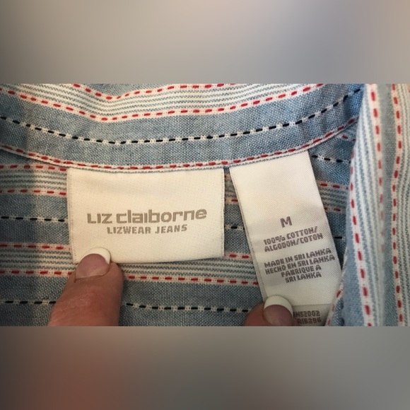 Liz Claiborne Blouse, Size Med - Picture 3 of 4